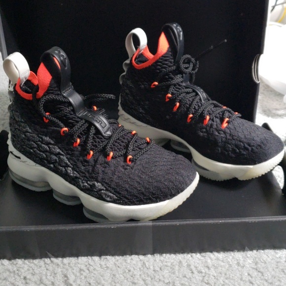 lebron 15s youth